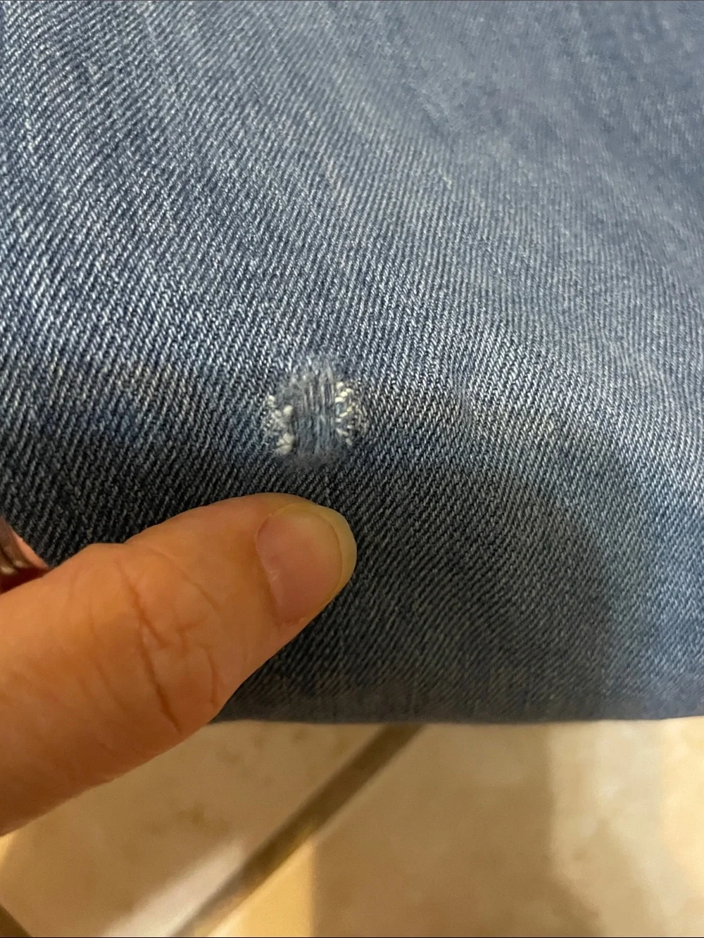 Levi's Relaxed Fit Jeans in Dark Blue Wash